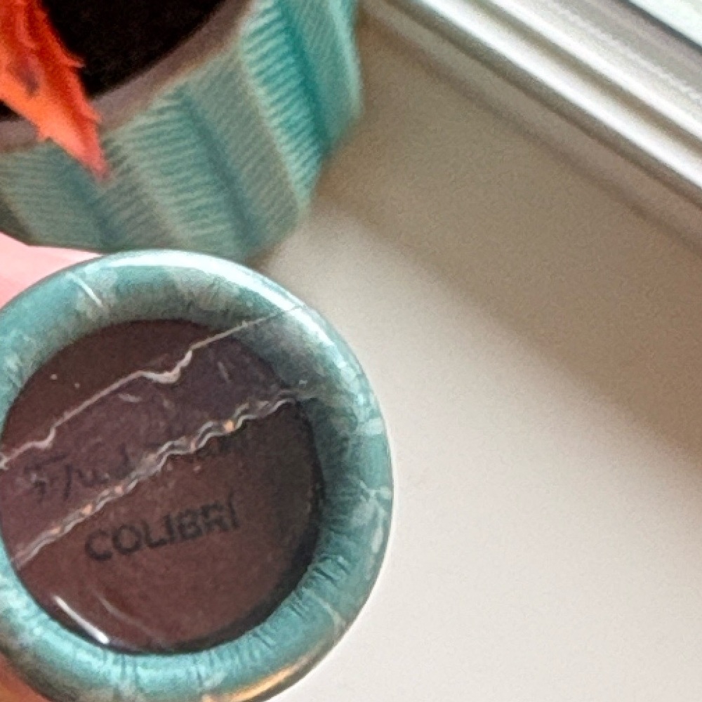 NEW [Frida Kahlo] Designer Icon Lipstick in Colibri, Made in Mexico - Picture 6 of 7